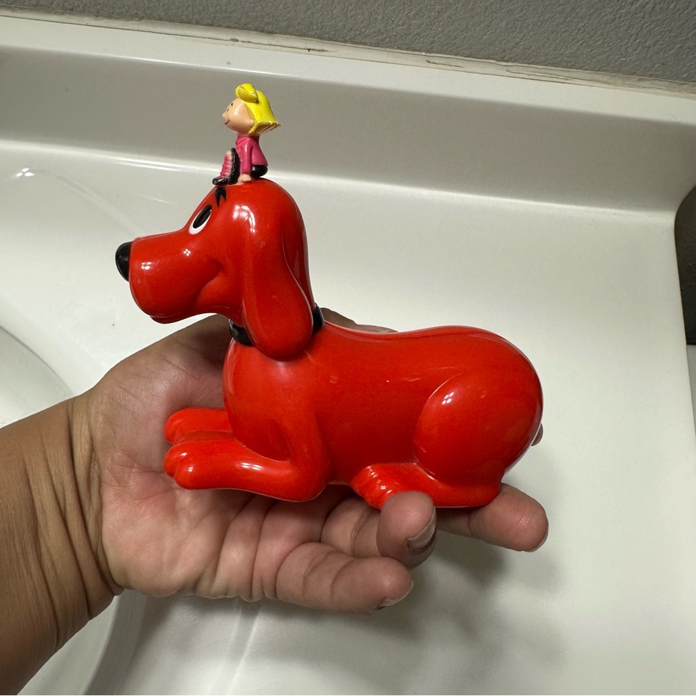 Clifford Piggy Bank - Picture 3 of 6